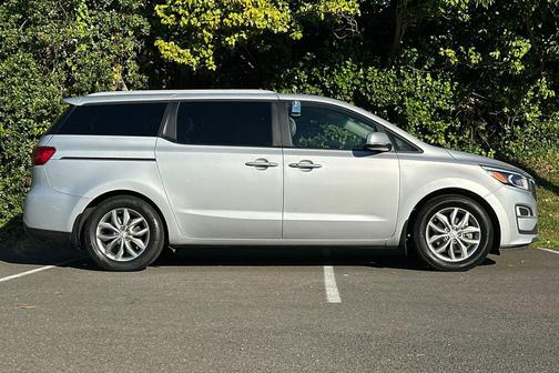 2020 Kia Sedona EX