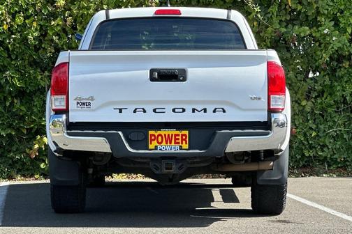 2017 Toyota Tacoma Base