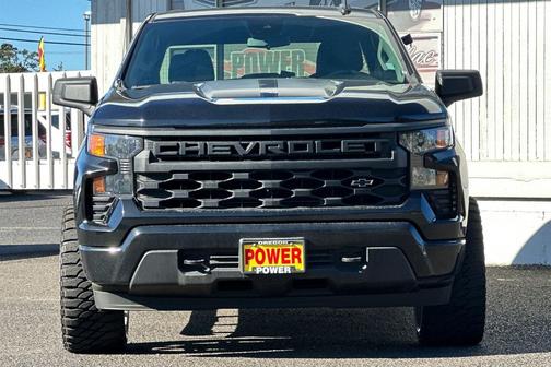 2022 Chevrolet Silverado 1500 Custom