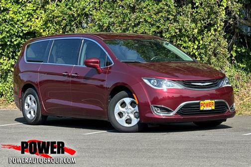 2018 Chrysler Pacifica Hybrid Touring Plus
