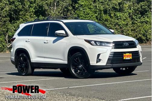 2019 Toyota Highlander SE