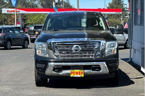 2021 Nissan Titan SV