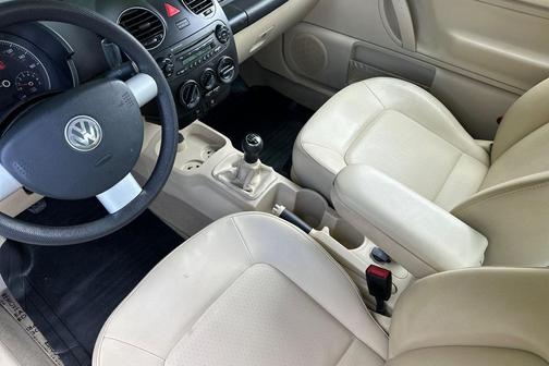 2007 Volkswagen New Beetle 2.5