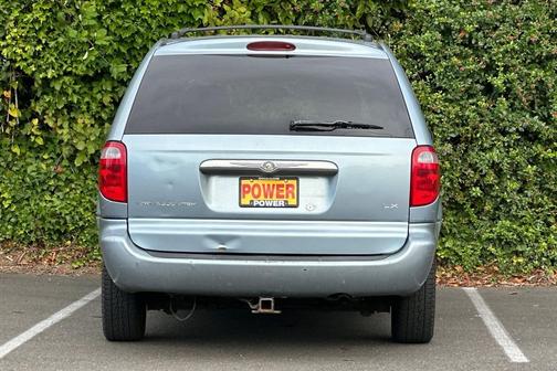 2003 Chrysler Town & Country LX