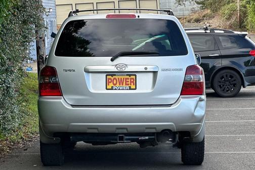 2004 Toyota Highlander Base