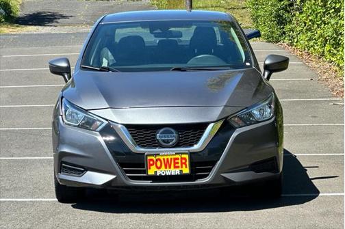 2021 Nissan Versa 1.6 SV