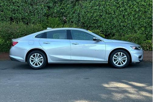 2017 Chevrolet Malibu 1LT