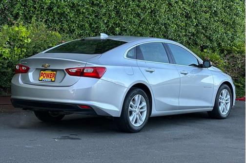 2017 Chevrolet Malibu 1LT