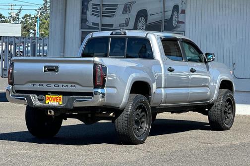 2016 Toyota Tacoma SR5