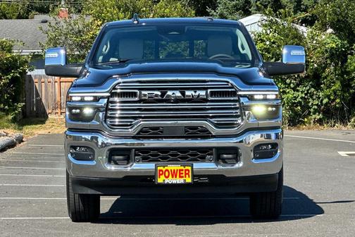 2025 RAM 3500 Laramie Crew Cab 4x4 6'4' Box