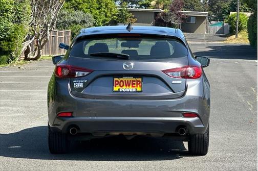 2018 Mazda Mazda3 Touring