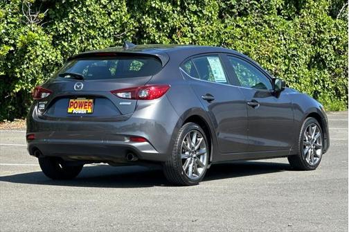 2018 Mazda Mazda3 Touring