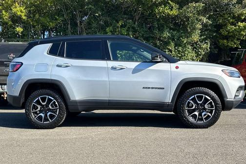 2026 Jeep Compass Trailhawk