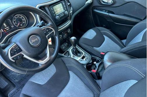 2014 Jeep Cherokee Sport