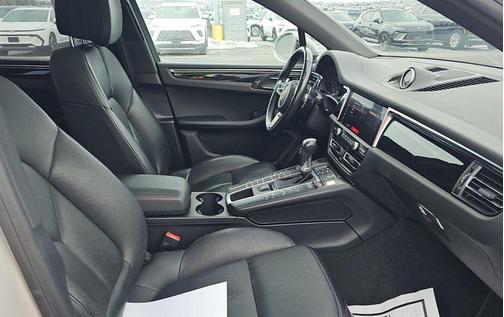 2019 Porsche Macan Base