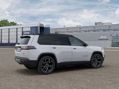 Bright White Clearcoat 2026 Jeep Cherokee Overland