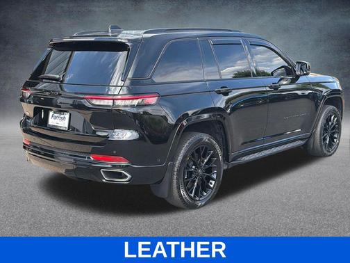 Diamond Black Crystal Pearlcoat 2022 Jeep Grand Cherokee 4xe Summit
