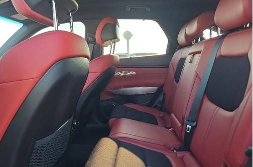 2023 Genesis GV70 2.5T AWD