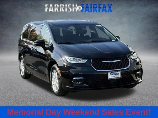 Diamond Black Crystal Pearlcoat 2026 Chrysler Pacifica L