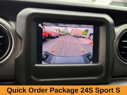 2022 Jeep Gladiator Sport S