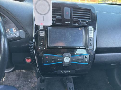 Metallic Slate 2013 Nissan Leaf SL