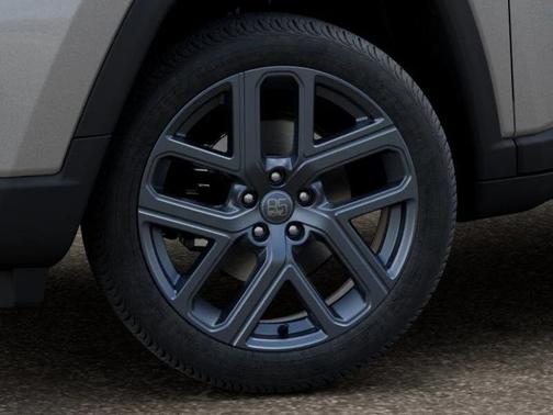 Silver Zynith Metallic Clearcoat 2026 Jeep Compass Sport