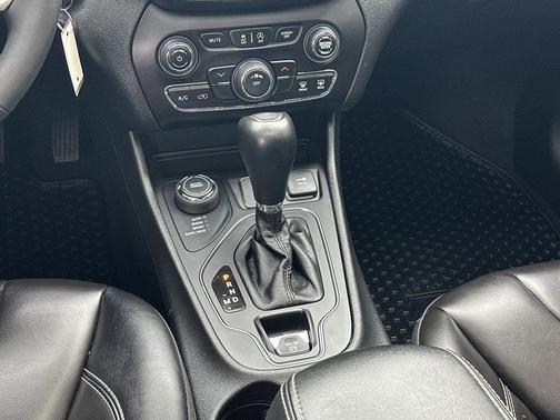 2022 Jeep Cherokee X 4x4