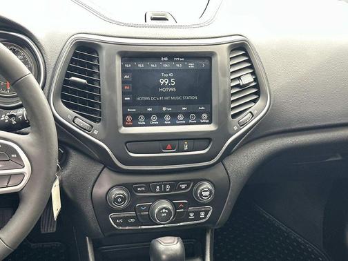 2022 Jeep Cherokee X 4x4