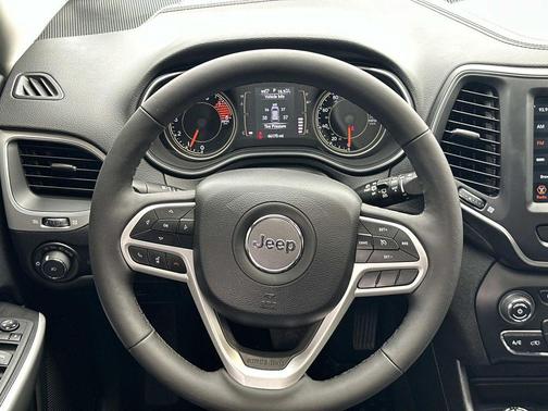 2022 Jeep Cherokee X 4x4