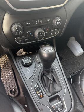 2022 Jeep Cherokee X 4x4