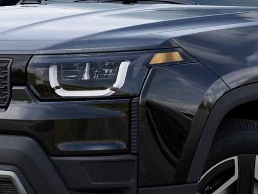 Diamond Black Crystal Pearlcoat 2026 Jeep Cherokee Laredo 4x4