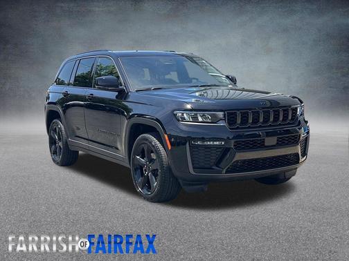 Diamond Black Crystal Pearlcoat 2026 Jeep Grand Cherokee Limited