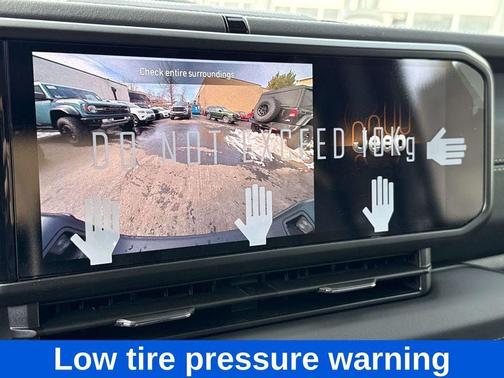 2026 Jeep Gladiator Sahara 4x4