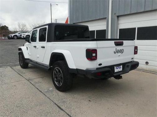 Photo 4 of 30 of 2020 Jeep Gladiator Overland