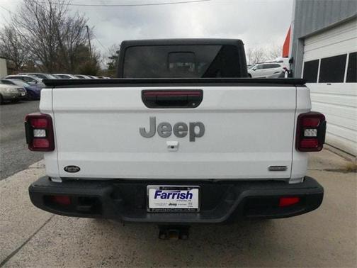 Photo 3 of 30 of 2020 Jeep Gladiator Overland