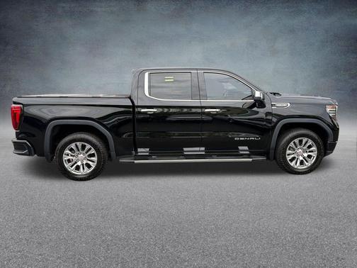 Onyx Black 2022 GMC Sierra 1500 Denali