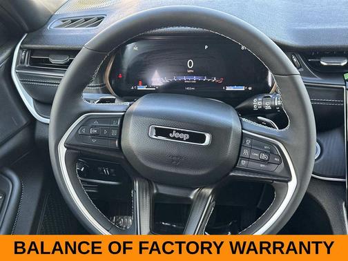 Bright White Clearcoat 2025 Jeep Grand Cherokee Altitude