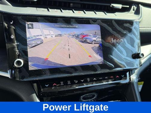 2026 Jeep Grand Cherokee Altitude