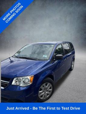 Indigo Blue Clearcoat 2019 Dodge Grand Caravan SE