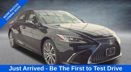 2019 Lexus ES 300h Luxury