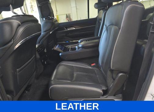 Bright White Clearcoat 2023 Jeep Grand Wagoneer Series II 4x4