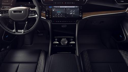 Diamond Black Crystal Pearlcoat 2026 Jeep Grand Cherokee Summit