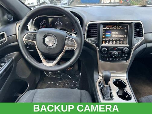 Bright White Clearcoat 2017 Jeep Grand Cherokee Laredo