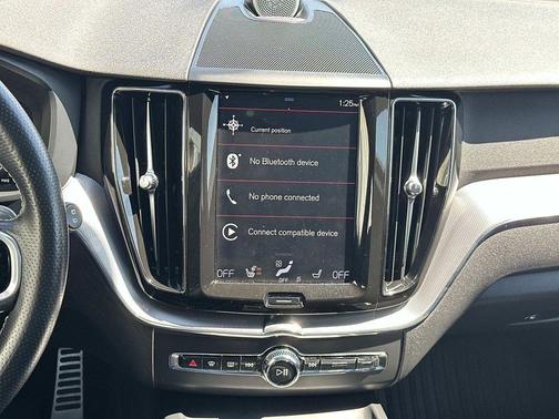 2018 Volvo XC60 Recharge Plug-In Hybrid T8 R-Design