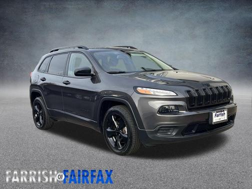 2017 Jeep Cherokee Sport