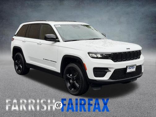 Bright White Clearcoat 2025 Jeep Grand Cherokee Altitude
