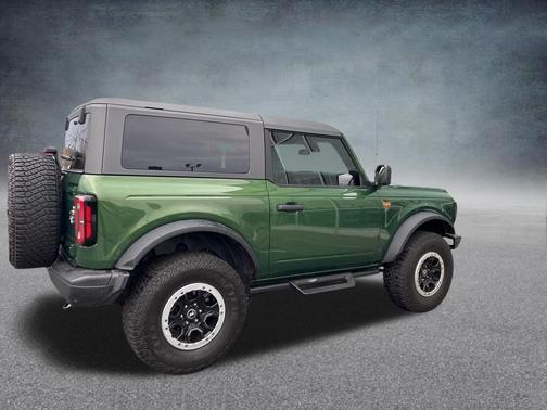 Eruption Green Metallic 2024 Ford Bronco Badlands