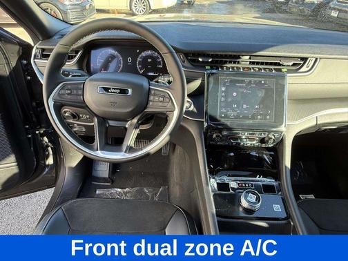 Baltic Gray Metallic Clearcoat 2025 Jeep Grand Cherokee L Altitude