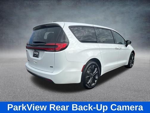 2026 Chrysler Pacifica L