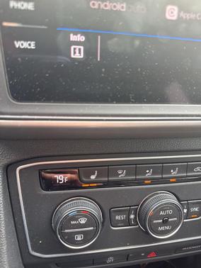 2021 Volkswagen Atlas 3.6L SE w/Technology